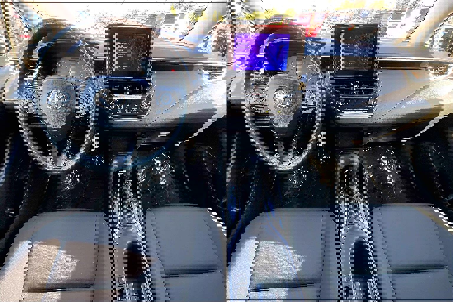 Used 2023 Toyota Corolla LE image 14