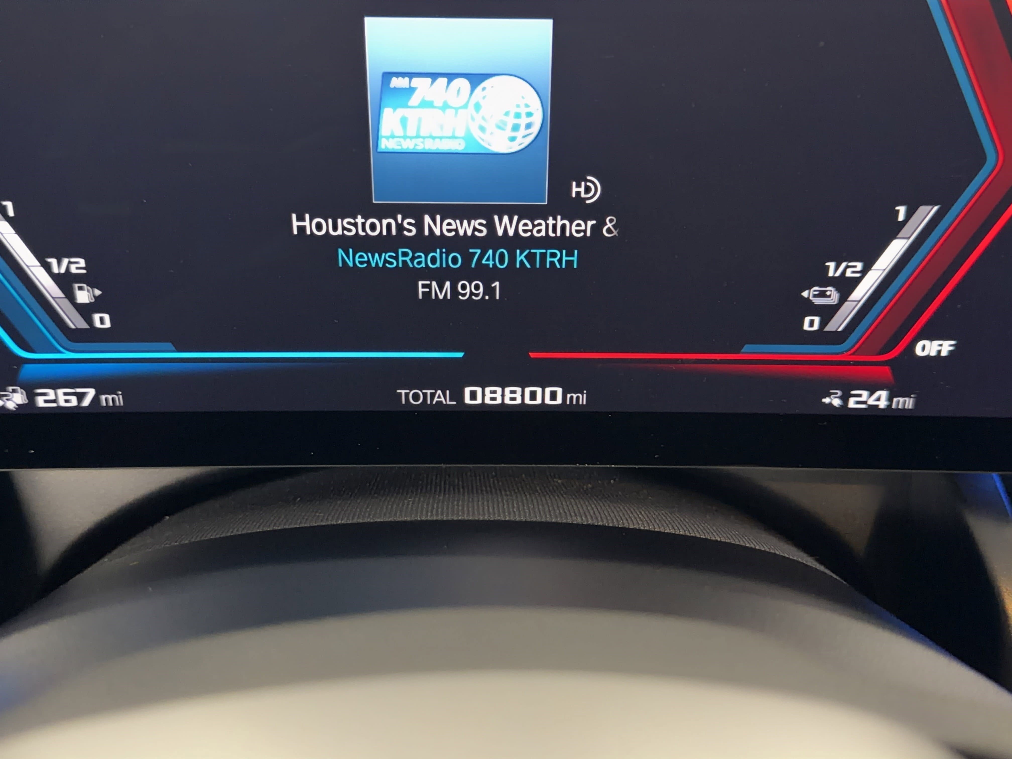 Used 2026 BMW M5 w/ Executive Package image 23