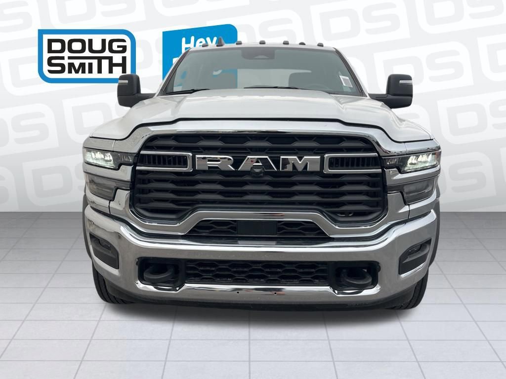 New 2025 RAM 5500 Tradesman AWD/4WD image 2