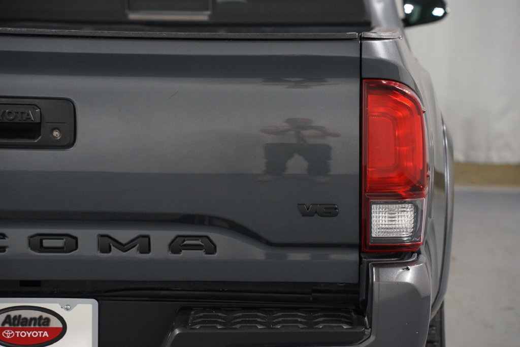 Certified 2022 Toyota Tacoma SR5 w/ Technology Package RWD image 10