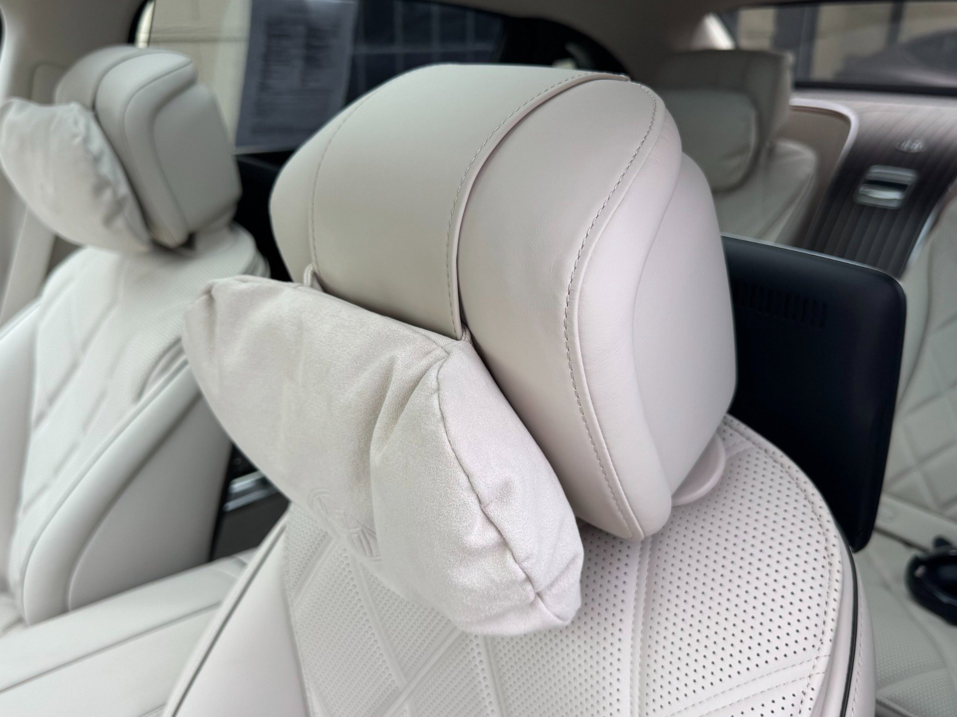 Used 2025 Mercedes-Benz Maybach S 680 4MATIC image 15