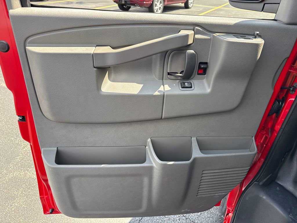 New 2026 GMC Savana 2500 w/ Driver Convenience Package image 12