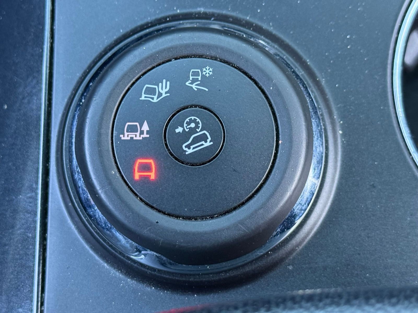 Used 2018 Ford Explorer XLT image 22