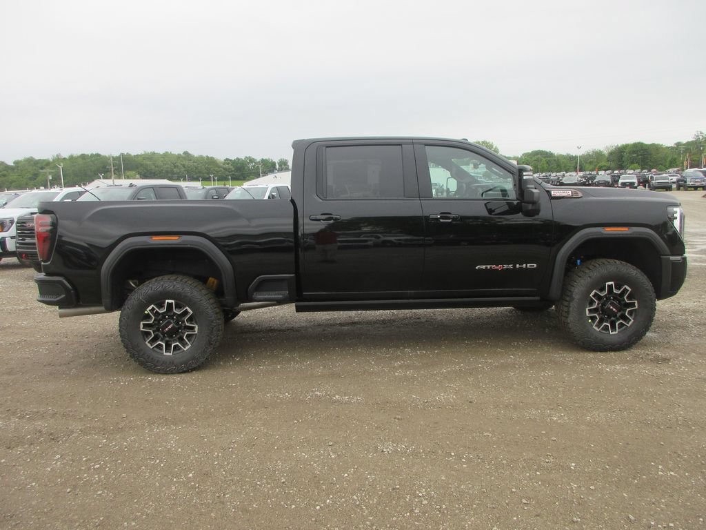New 2026 GMC Sierra 2500 AT4X AWD/4WD image 3