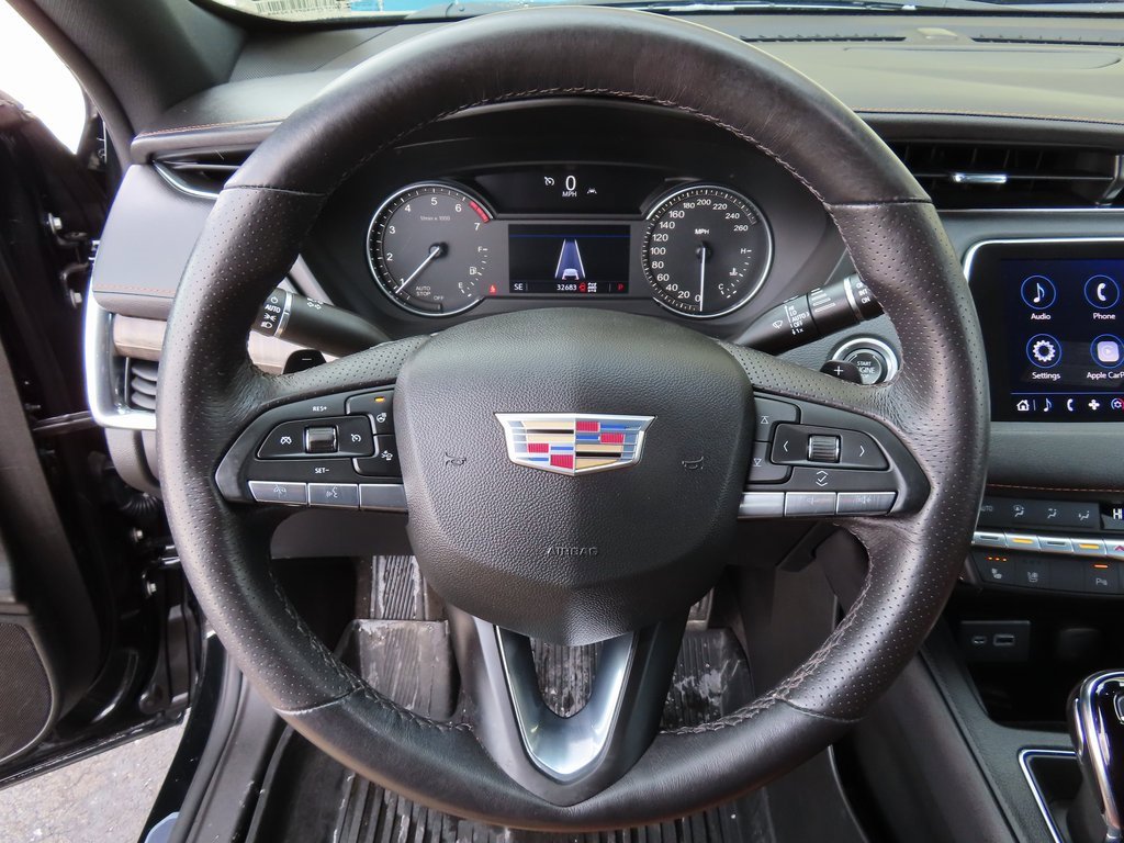 Used 2023 Cadillac XT4 Sport image 17