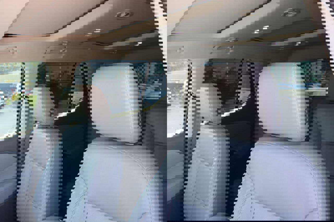 Used 2019 Chevrolet Traverse LT w/ LT Premium Package image 33