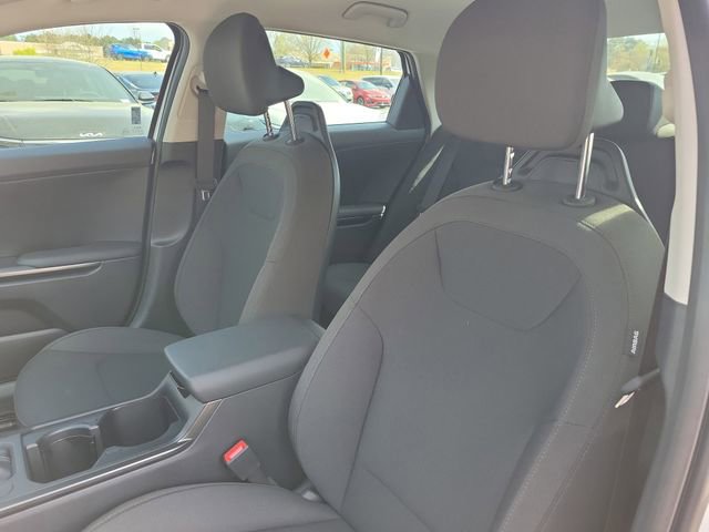 New 2026 Kia K4 LX image 16