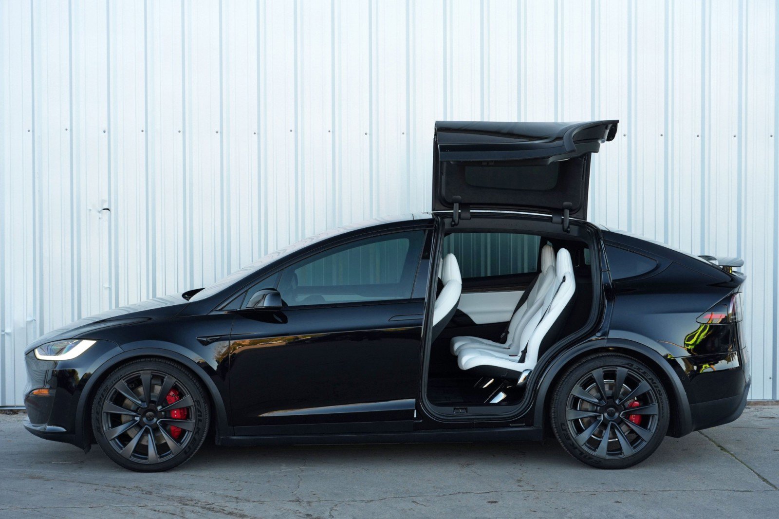 Used 2023 Tesla Model X image 50