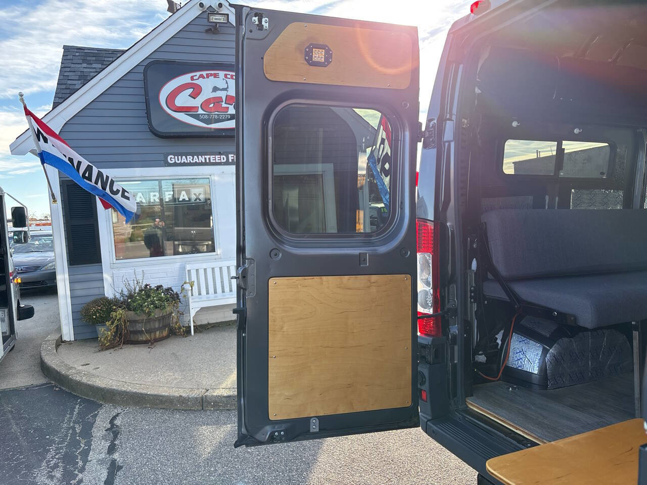 Used 2016 RAM ProMaster 2500 w/ Interior Convenience Group image 27