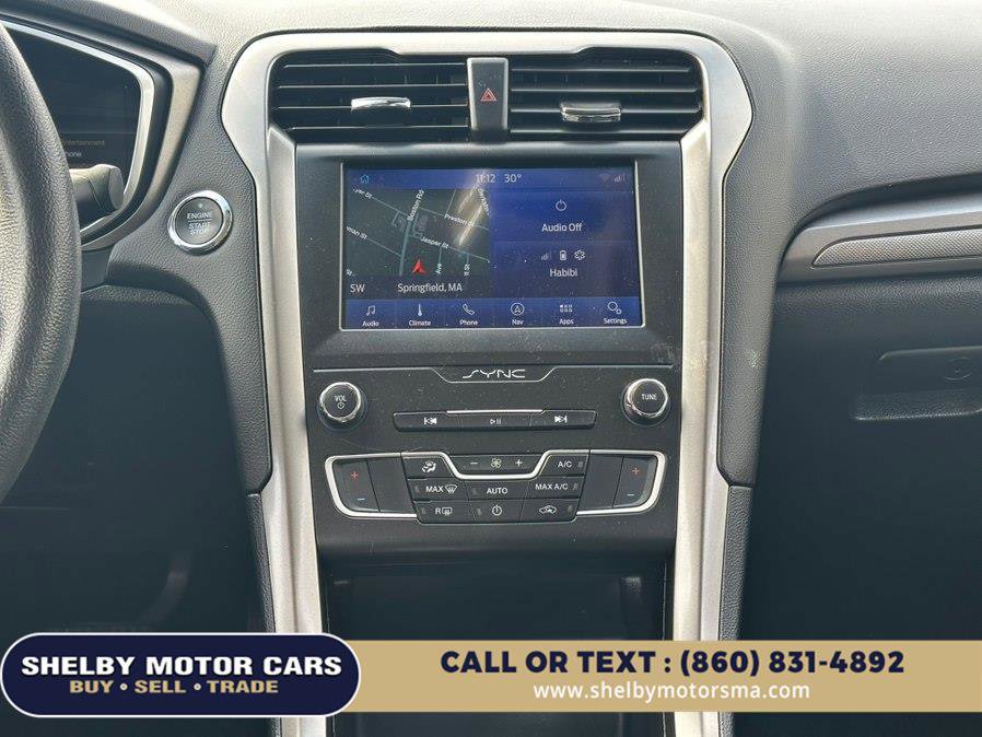 Used 2019 Ford Fusion SE FWD image 16
