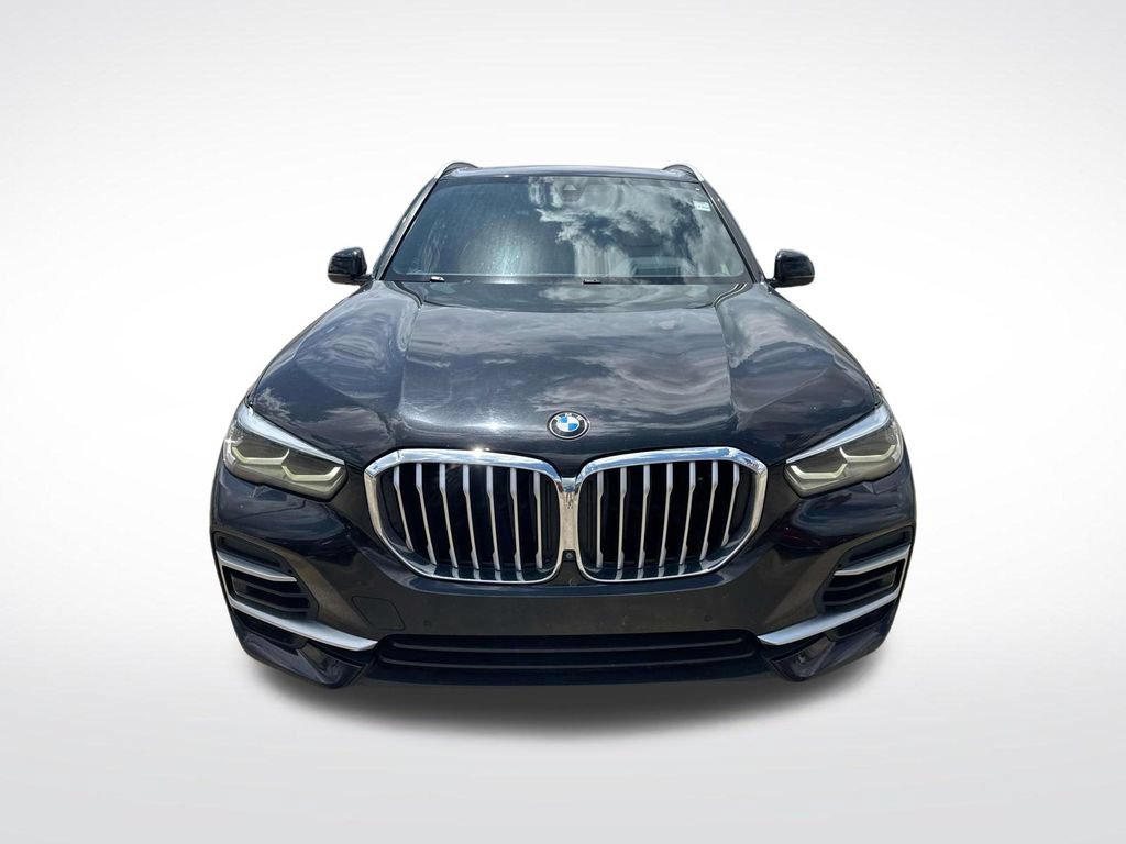 Used 2022 BMW X5 sDrive40i w/ Premium Package RWD image 2