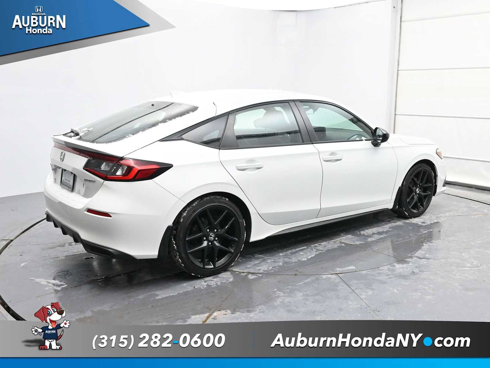 Used 2023 Honda Civic Sport image 12