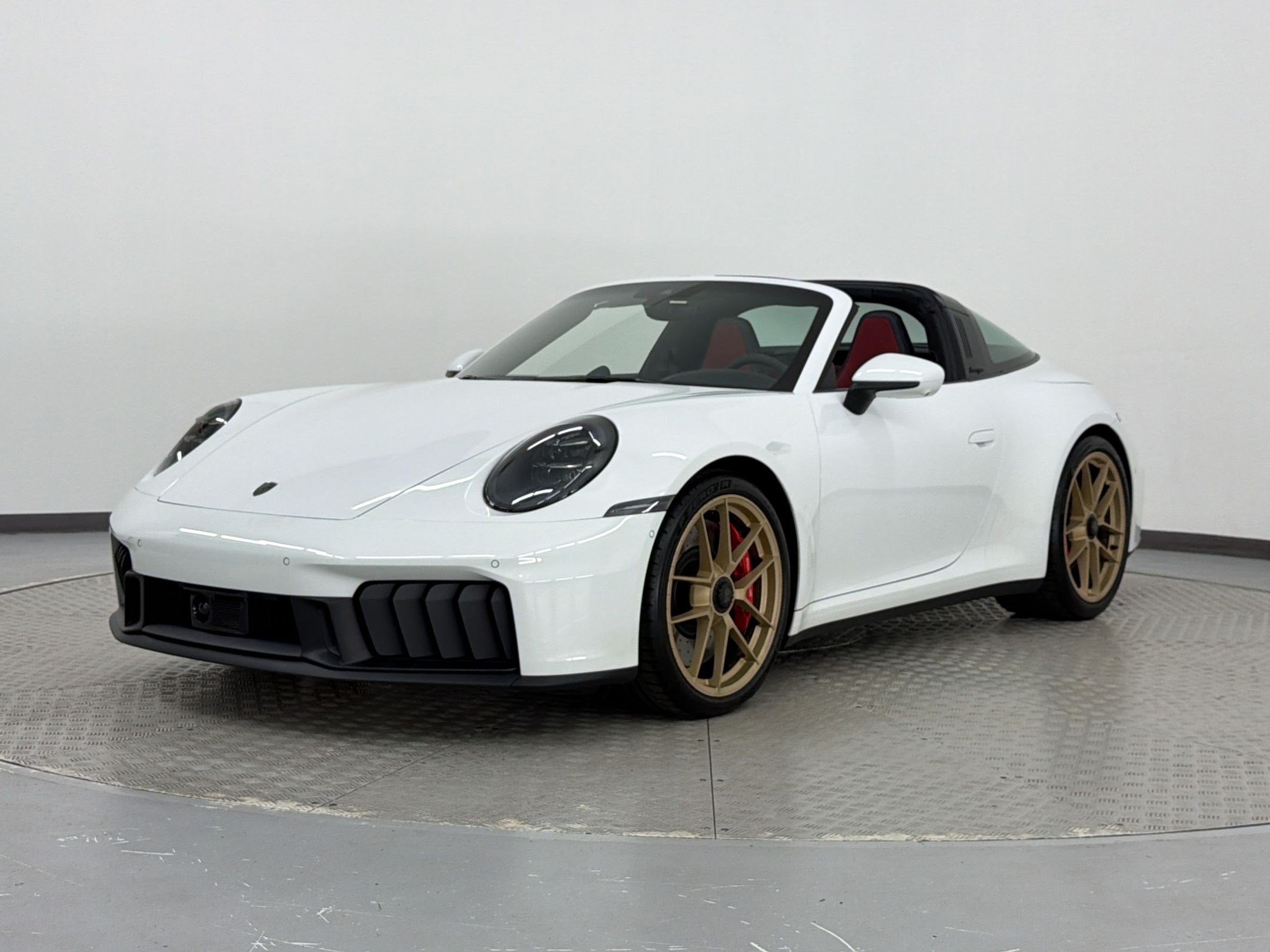 Certified 2026 Porsche 911 Targa 4 GTS AWD/4WD image 1