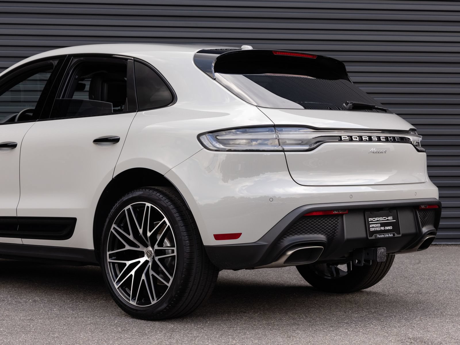 New 2025 Porsche Macan AWD/4WD image 11