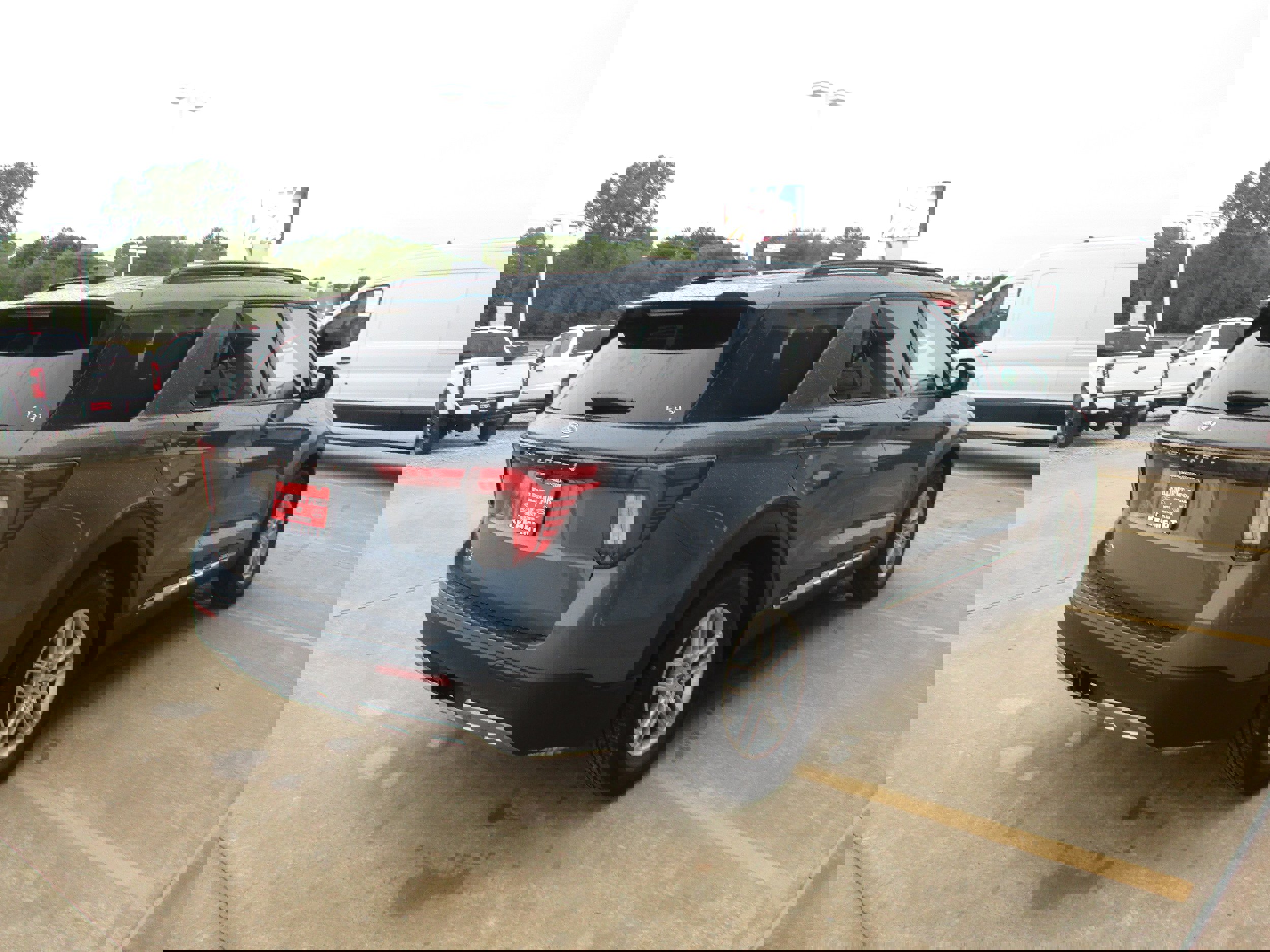 New 2025 Ford Explorer Active image 27