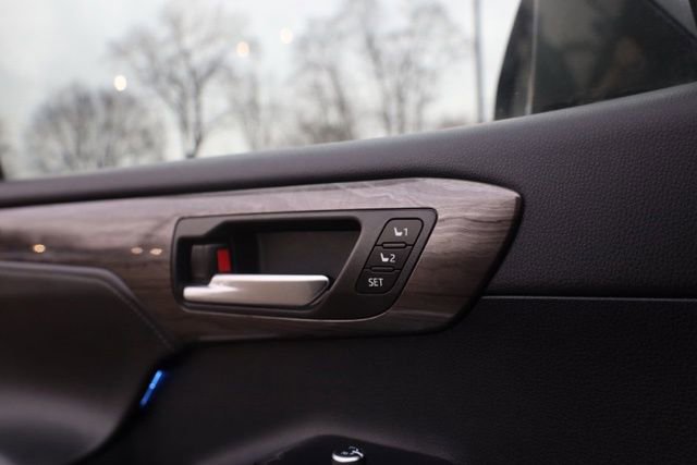 Used 2022 Toyota Highlander Limited image 22