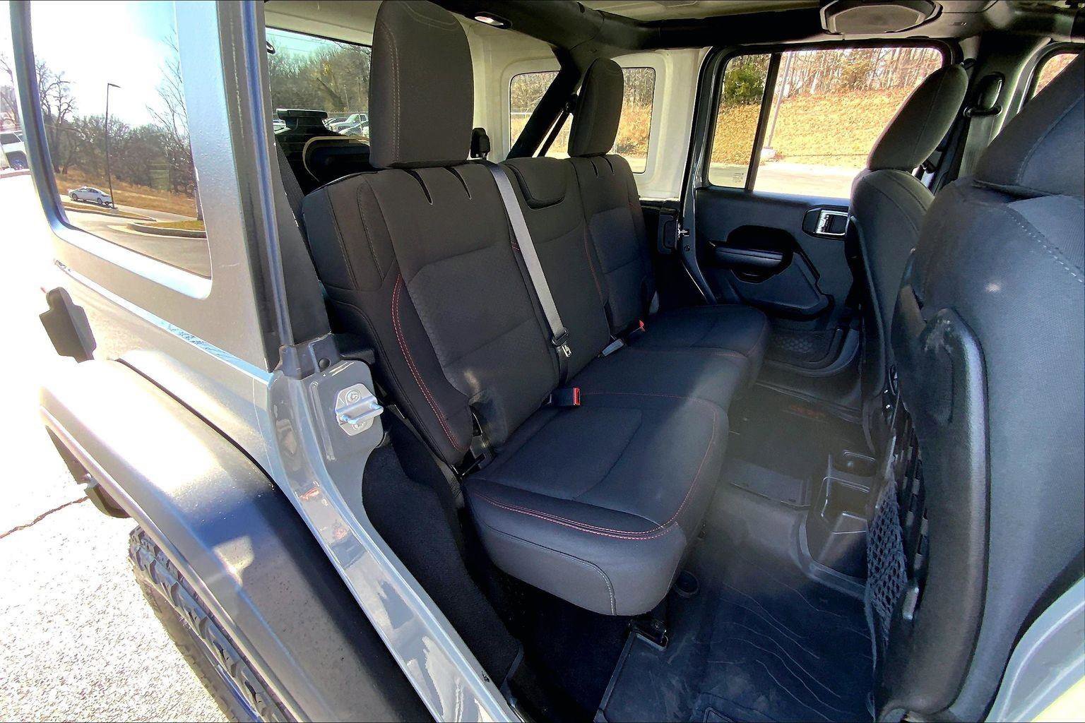 Used 2019 Jeep Wrangler Unlimited Rubicon image 23