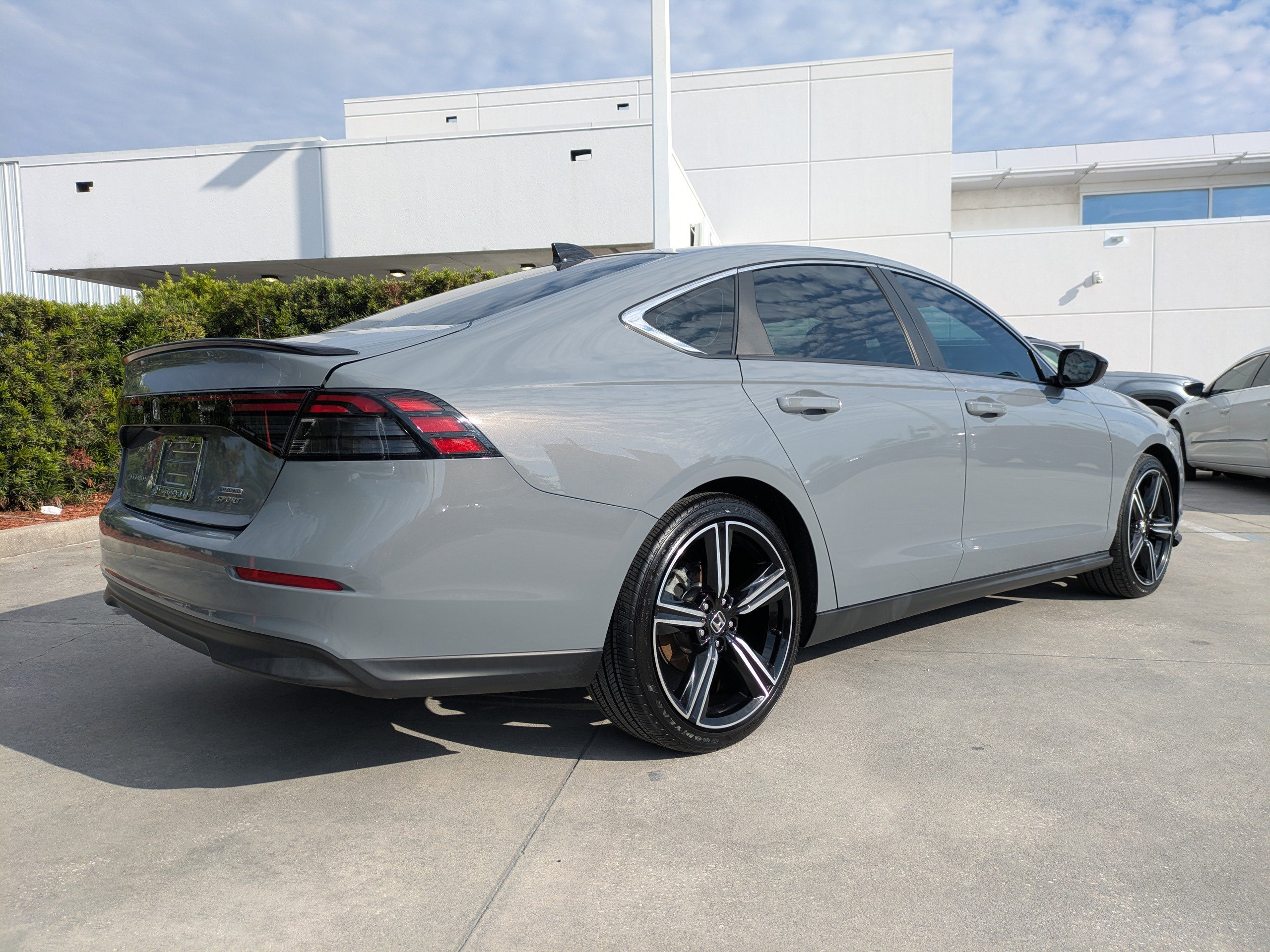 Used 2023 Honda Accord Sport image 4