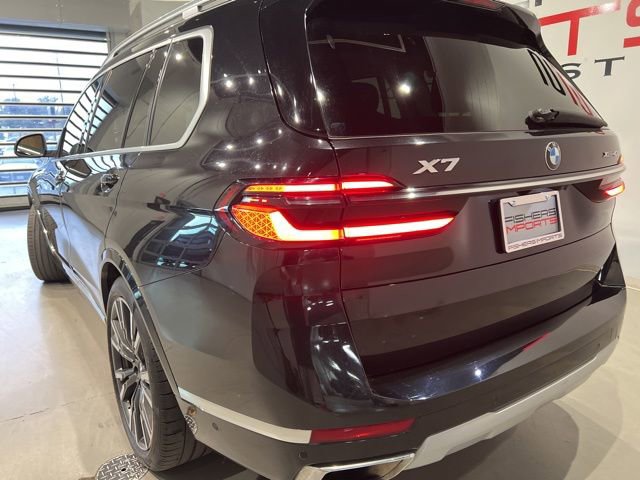 Used 2023 BMW X7 xDrive40i AWD/4WD image 9