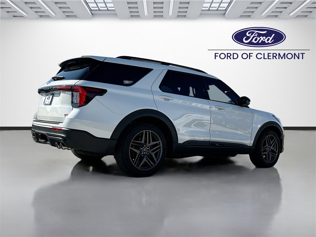 Certified 2025 Ford Explorer ST image 5
