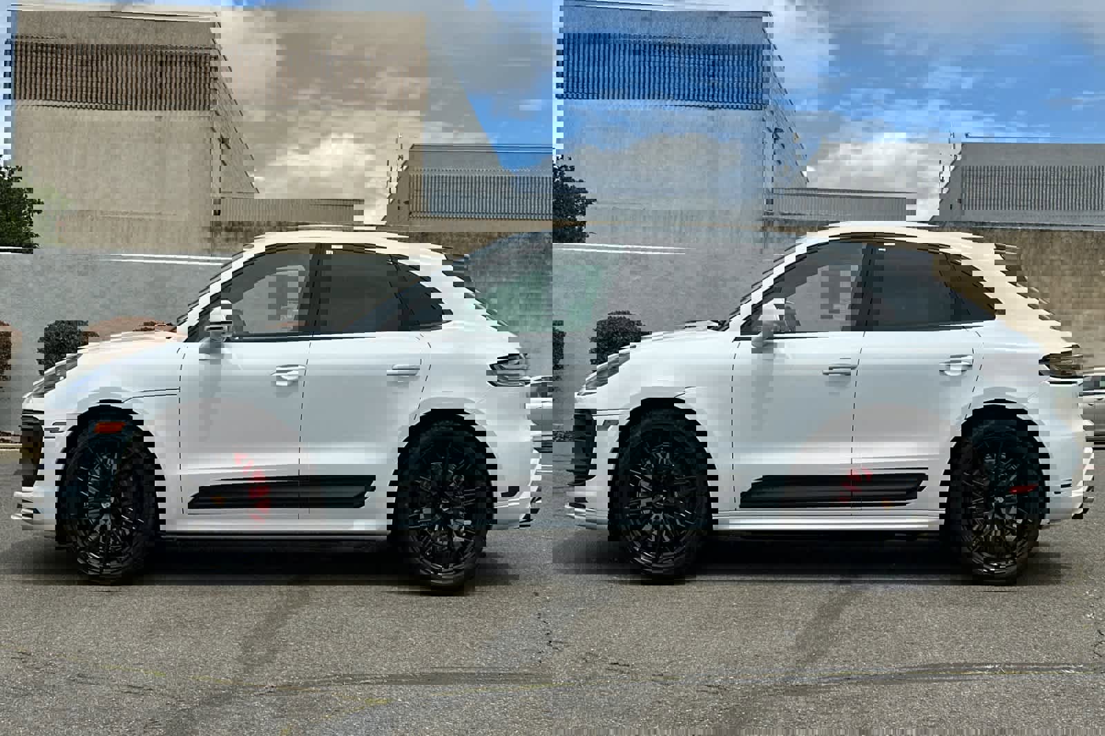 Used 2023 Porsche Macan GTS image 9