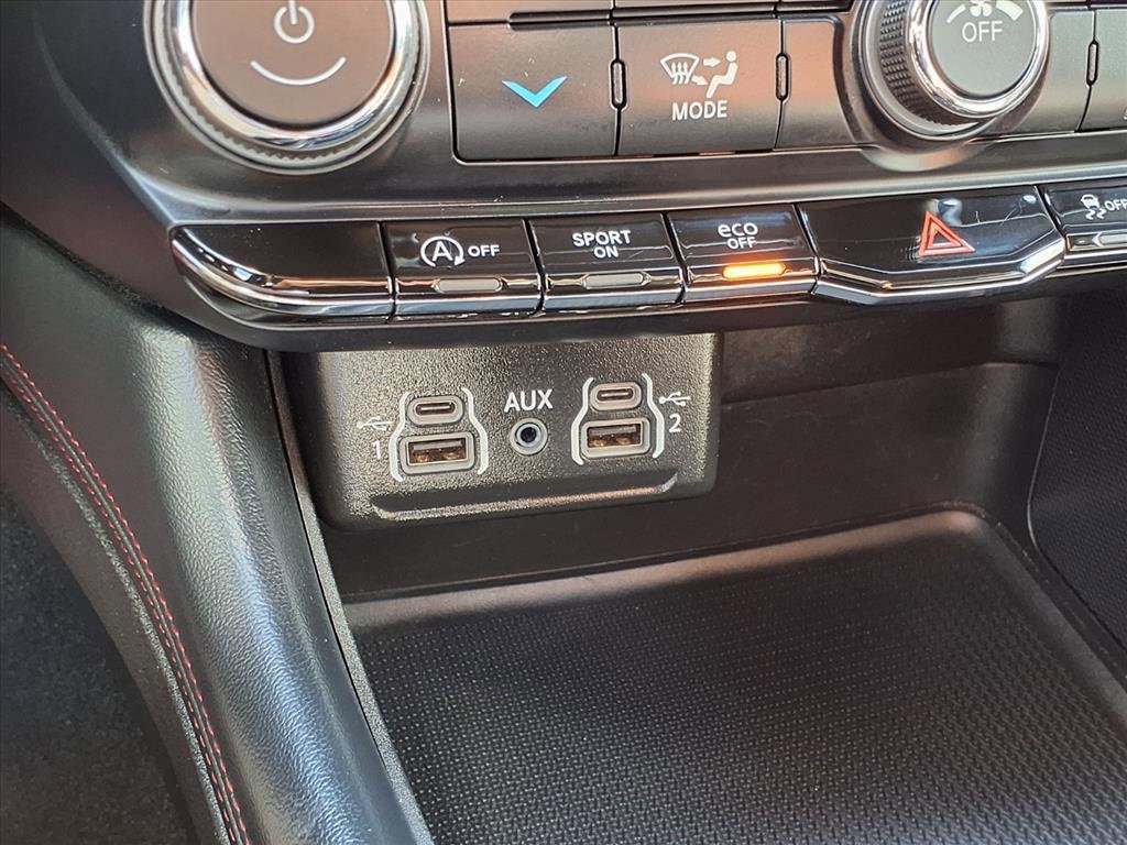 Used 2024 Dodge Durango GT image 13