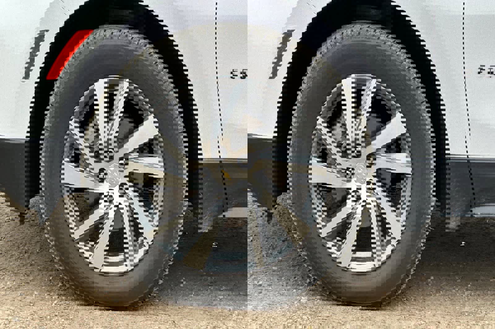 Used 2022 Chevrolet Equinox LT image 28