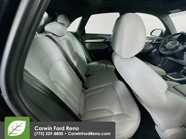 Used 2018 Audi Q3 2.0T Premium w/ Convenience Package AWD/4WD image 25