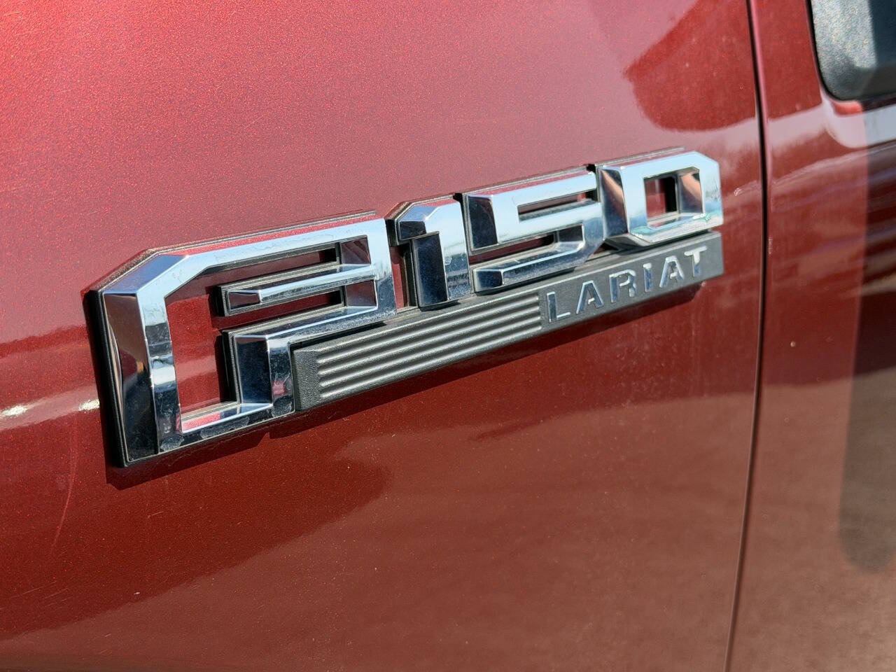 Used 2015 Ford F150 Lariat AWD/4WD image 7