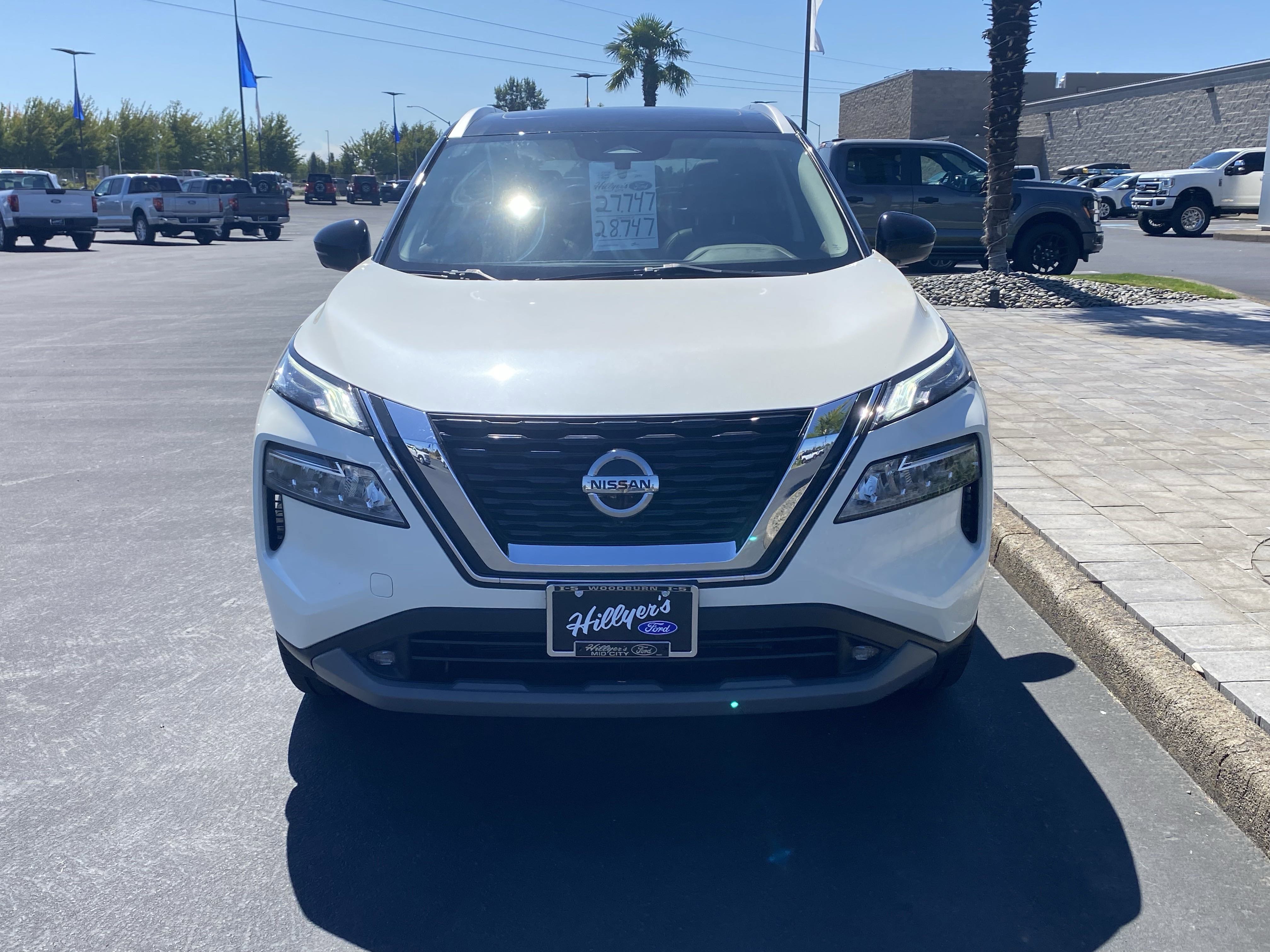 Used 2021 Nissan Rogue SL image 5