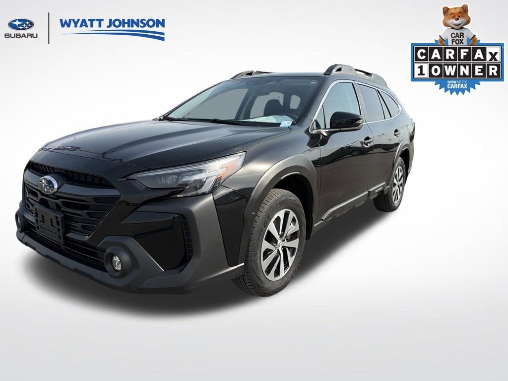Used 2023 Subaru Outback Premium image 1