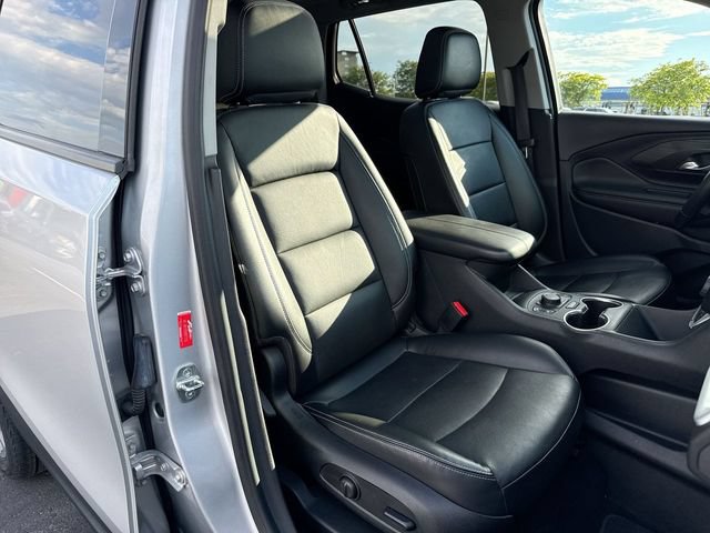 Used 2022 GMC Terrain SLT w/ Infotainment Package II AWD/4WD image 25