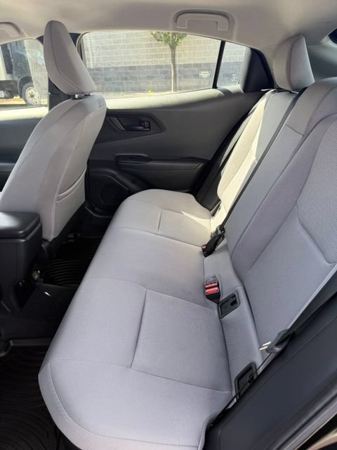 Certified 2023 Toyota Prius LE FWD image 35
