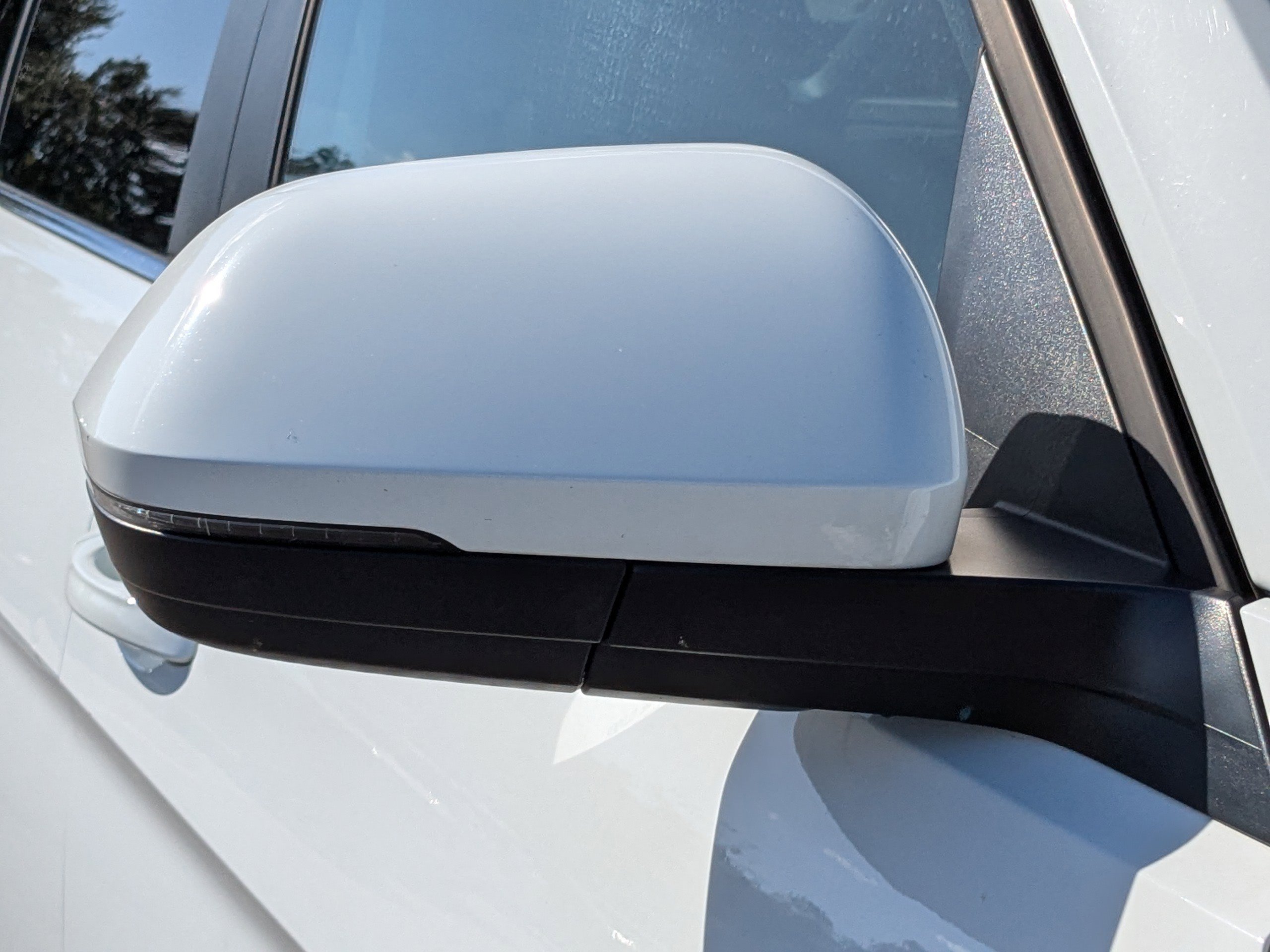 Used 2021 Volkswagen Atlas Cross Sport SE image 11