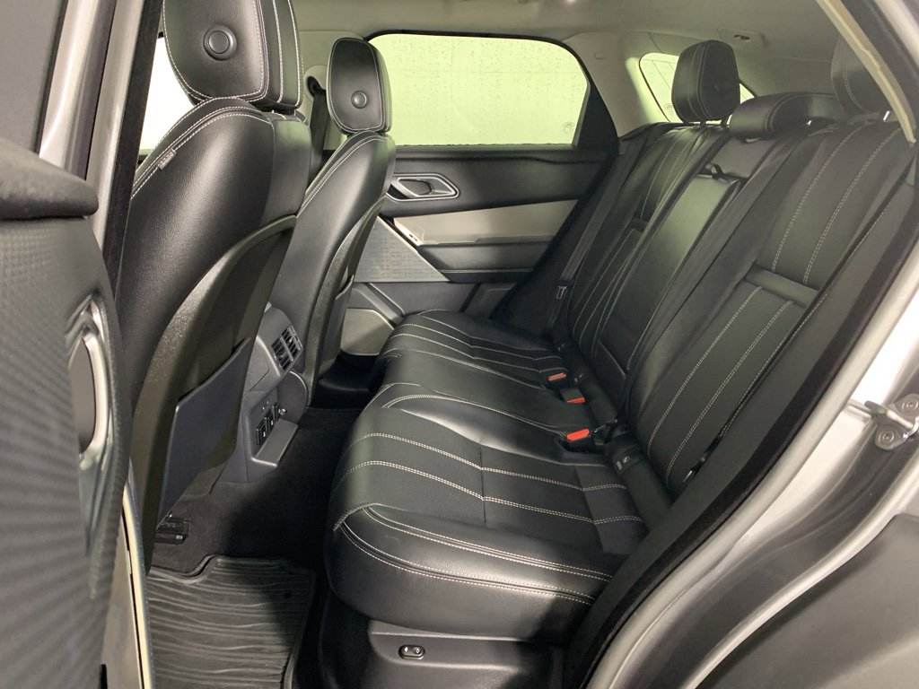 Used 2018 Land Rover Range Rover Velar S image 33