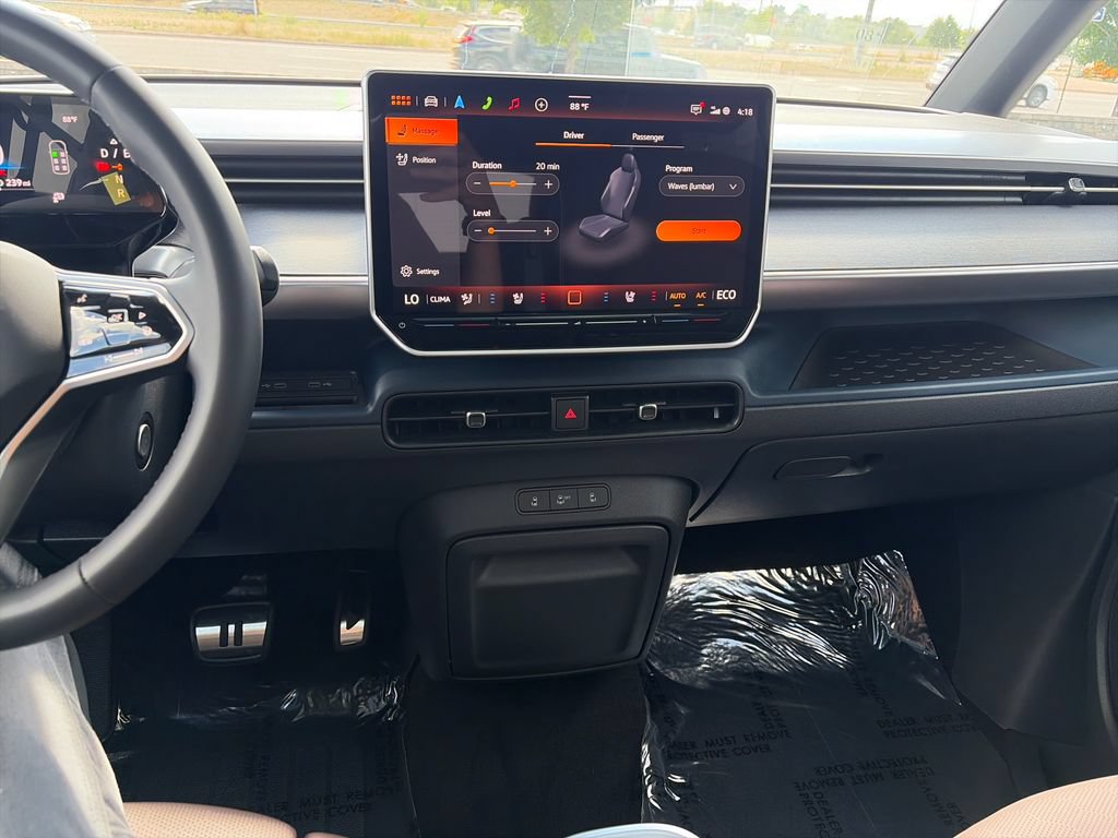 New 2025 Volkswagen ID. Buzz Pro S Plus AWD/4WD image 11