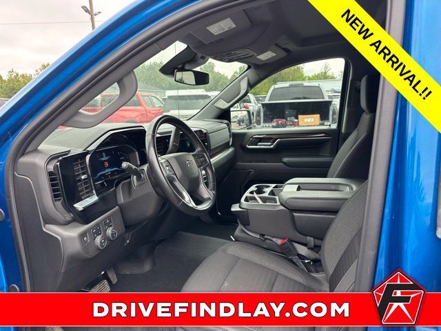 Used 2024 Chevrolet Silverado 1500 RST w/ Z71 Off-Road Package AWD/4WD image 2