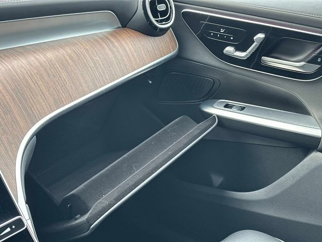 Certified 2025 Mercedes-Benz GLC 300 4MATIC image 31
