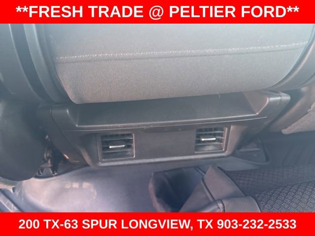 Used 2020 Chevrolet Silverado 1500 Custom w/ Custom Value Package image 15