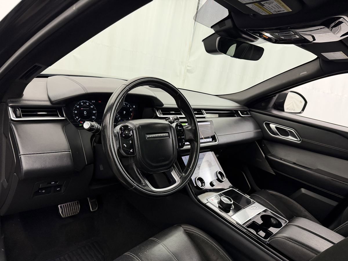 Used 2018 Land Rover Range Rover Velar R-Dynamic SE AWD/4WD image 8