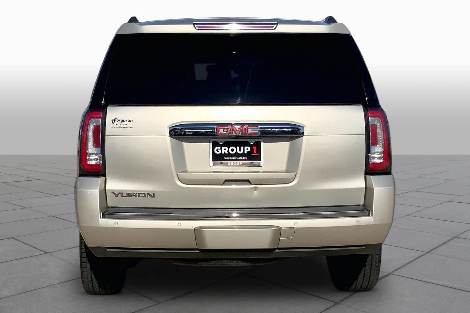 Used 2017 GMC Yukon Denali w/ Open Road Package AWD/4WD image 5