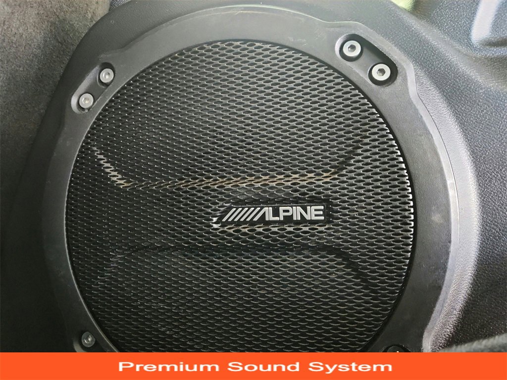 Used 2018 Jeep Wrangler Unlimited Sahara w/ Uconnect 4C Nav & Sound Group image 29