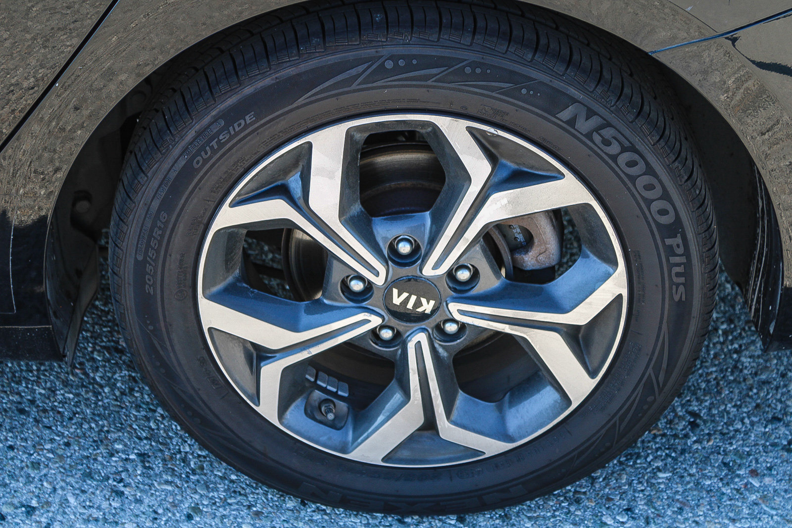 Used 2020 Kia Forte LXS FWD image 12