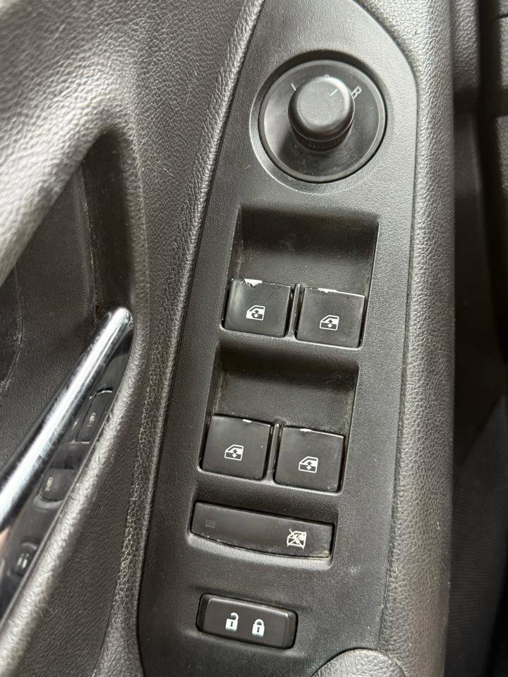Used 2020 Chevrolet Trax LS FWD image 13