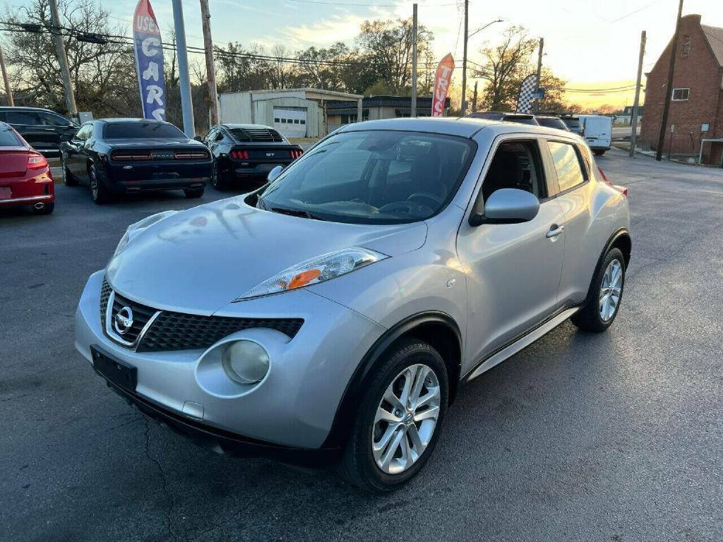 Used 2014 Nissan Juke S FWD image 18