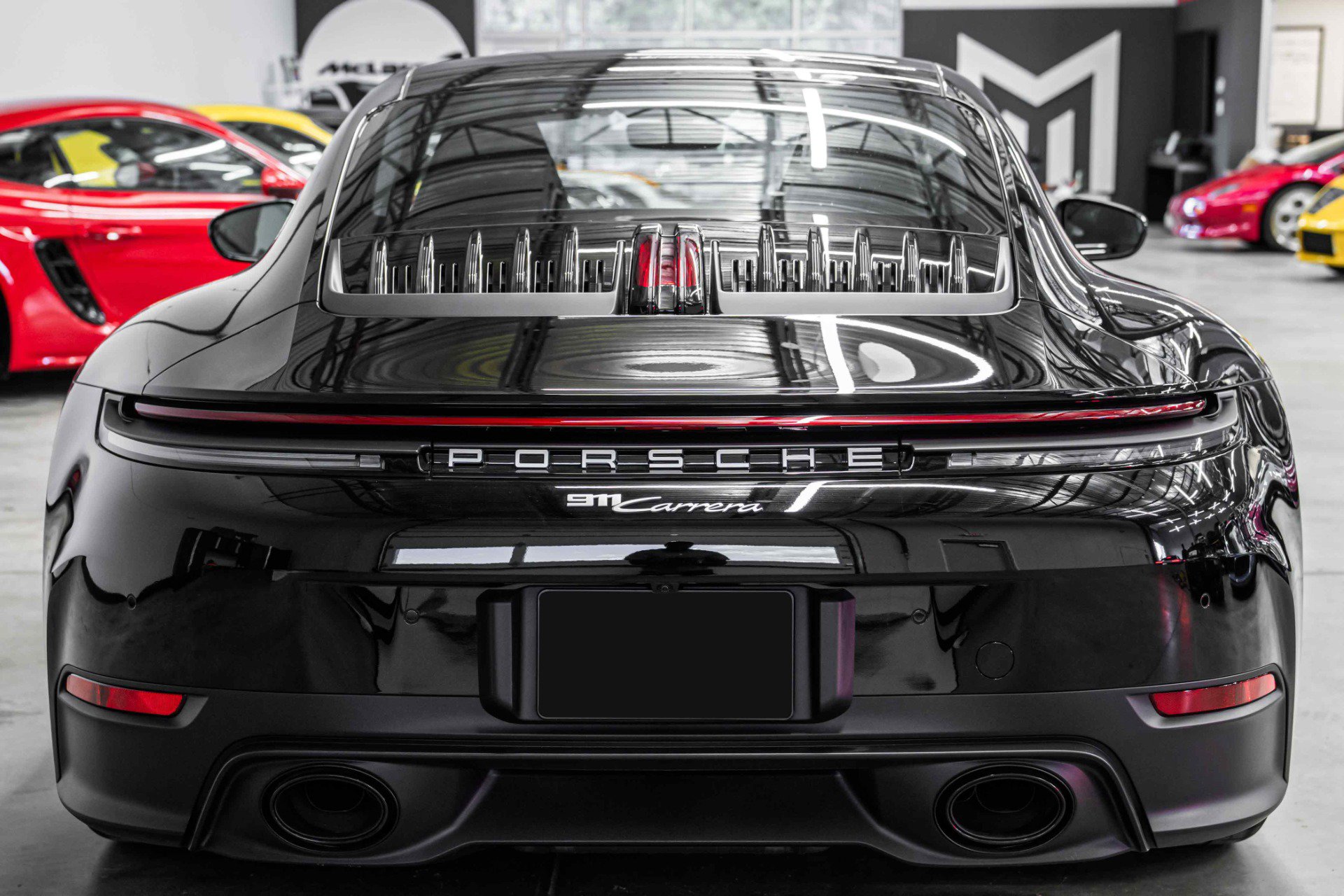 Used 2025 Porsche 911 Carrera RWD image 7