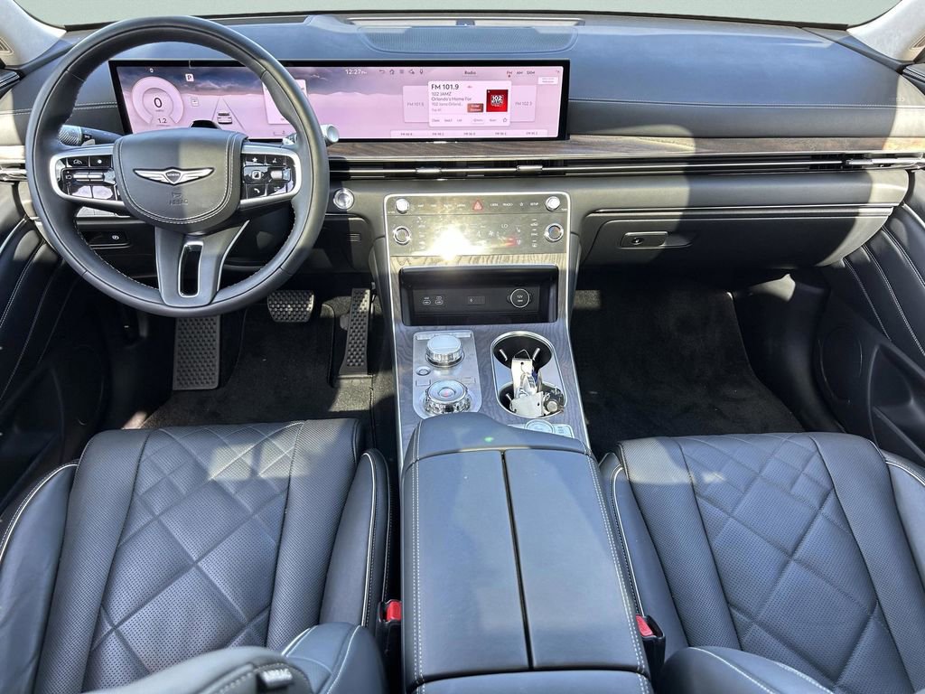 Used 2025 Genesis GV80 3.5T Prestige image 2