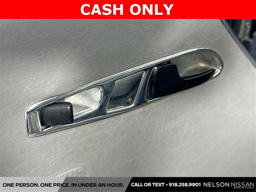 Used 1988 Mercedes-Benz 560 SL image 16