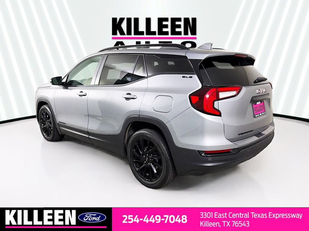 Used 2024 GMC Terrain SLE w/ Driver Convenience Package FWD image 6