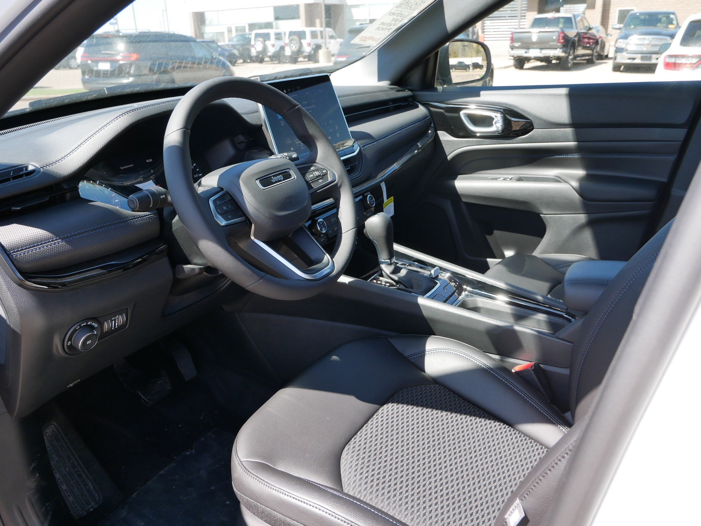 New 2026 Jeep Compass Latitude AWD/4WD image 7